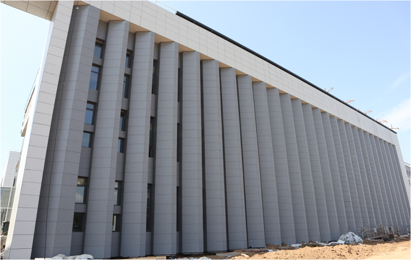 遼寧 · 興城高級(jí)中學(xué)